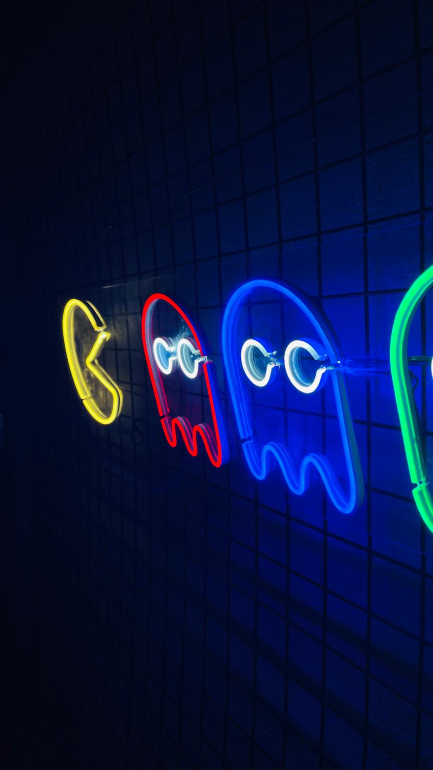 Pac-Man Neon Duvar Dekorasyonu