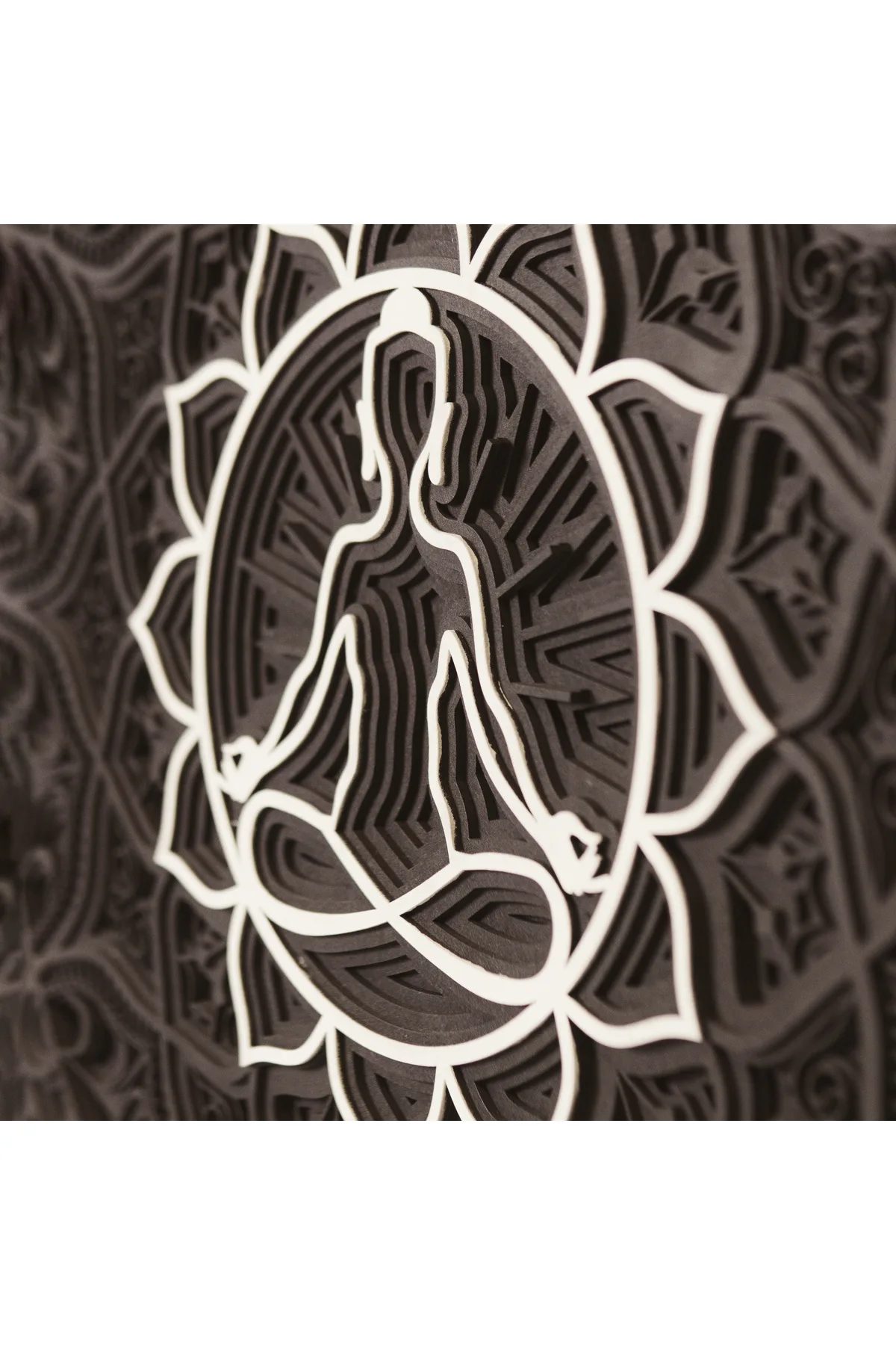 Lotus Mandala Duvar Dekoru - El Yapımı 6 Katmanlı Meditasyon Temalı Ahşap Tablo — görsel 4
