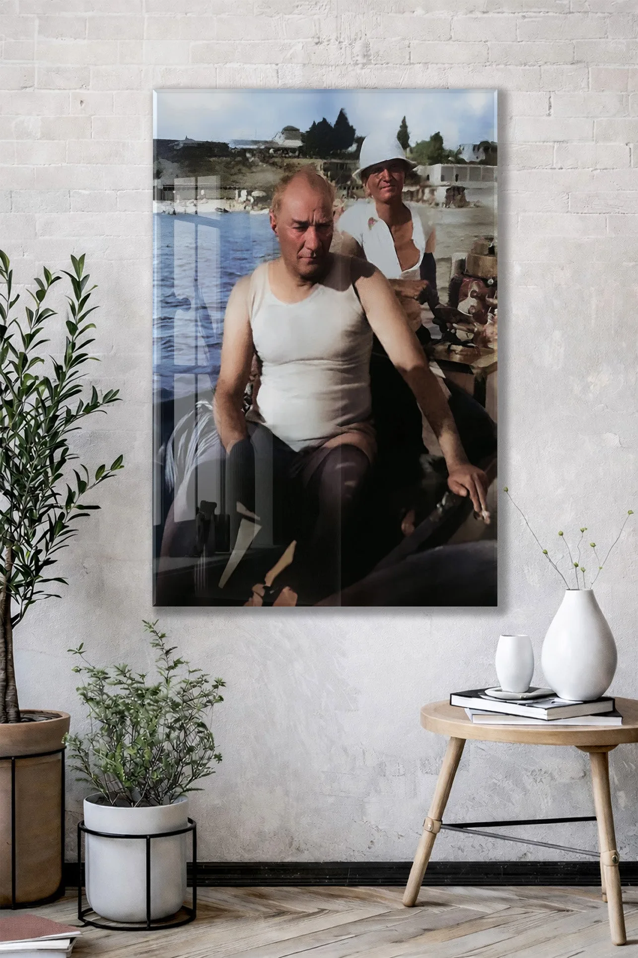 Gündelik Hayatta Atatürk Cam Tablo – Halkla İç İçe Liderliği Yansıtan 4 mm Temperli Cam Duvar Dekoru-PeonyAta1013 — görsel 3