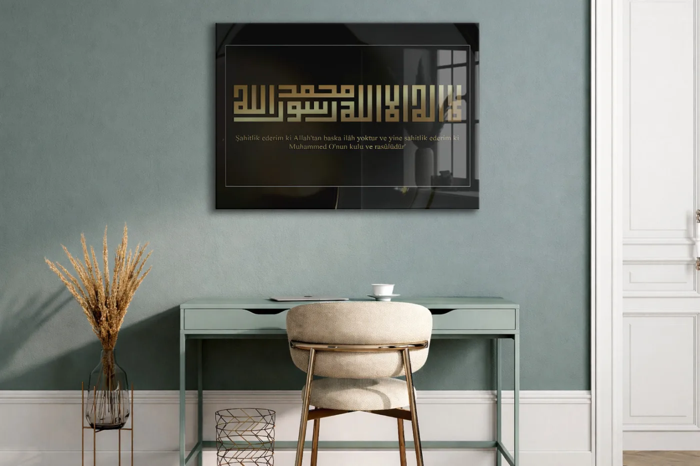 Altın Kufi Hat ile Kelime-i Şehadet – Modern Siyah Cam Tablo - PeonyDini085 — görsel 2