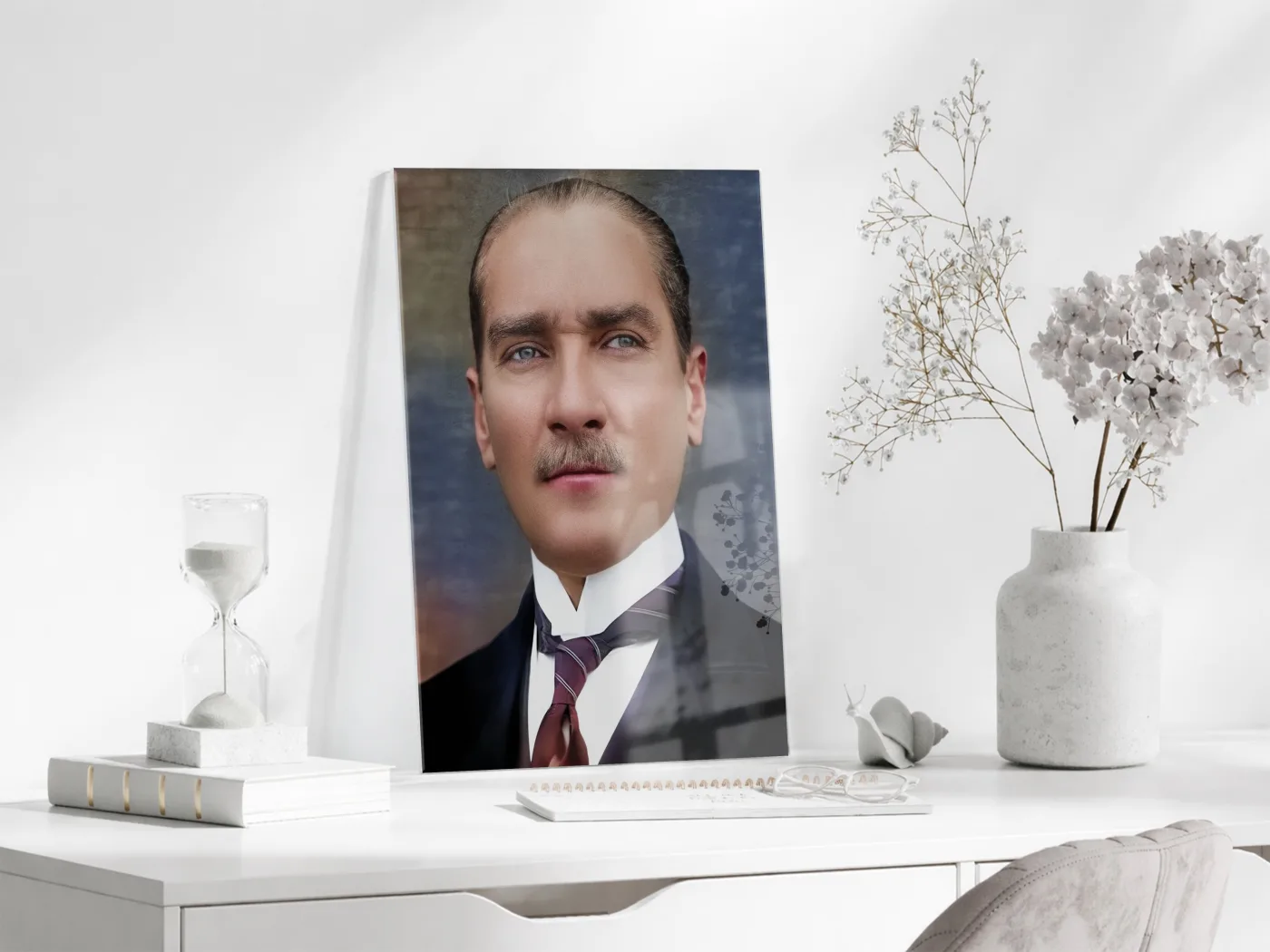 Atatürk Cam Tablo – Zamansız ve Asil Portre, 4 mm Temperli Cam Üzerine Modern Duvar Dekoru -PeonyAta1030 — görsel 4