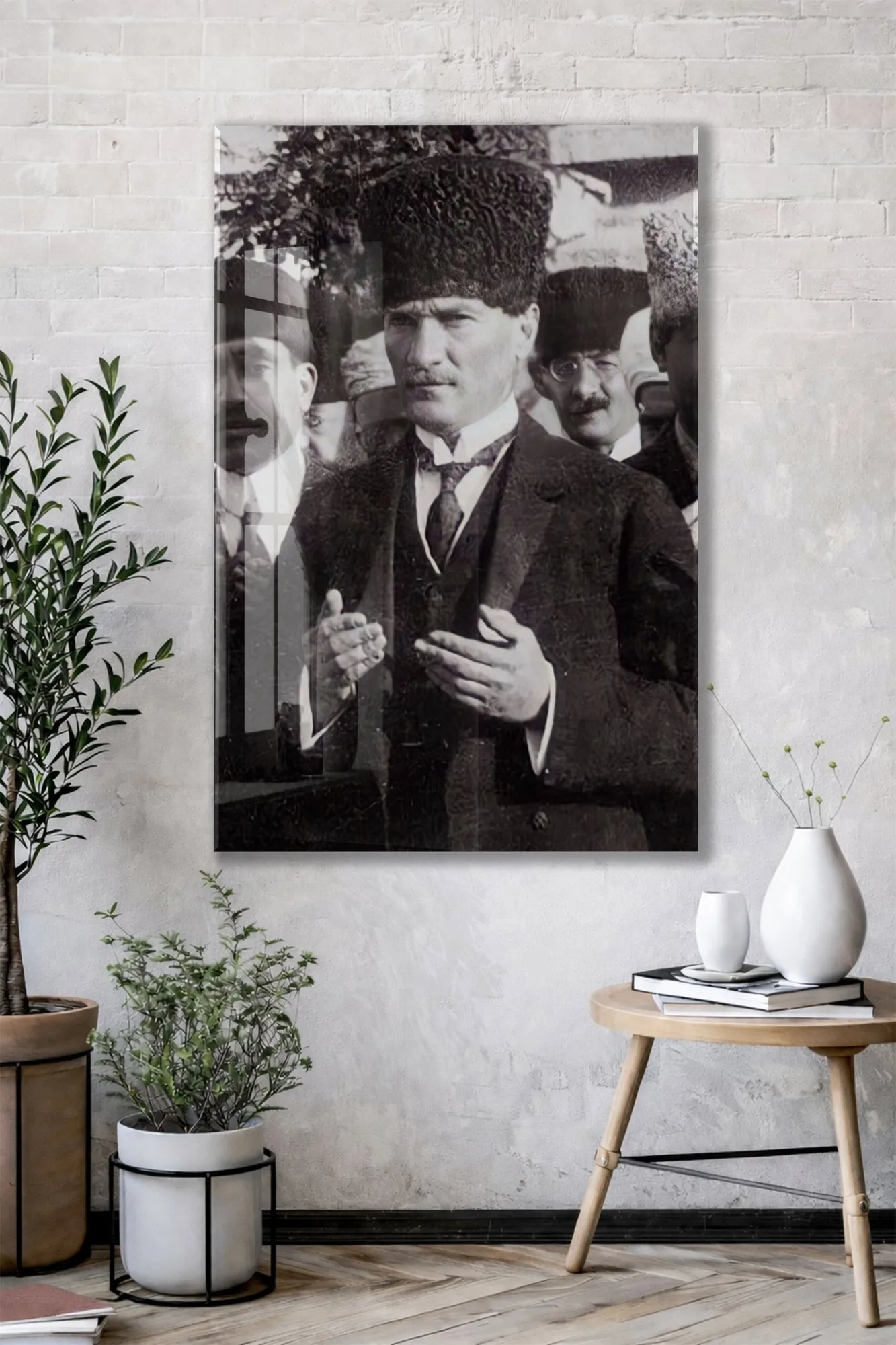 Kalpaklı Atatürk Cam Tablo – Mustafa Kemal Atatürk Siyah Beyaz Duvar Tablosu-PeonyAta1341 — görsel 2