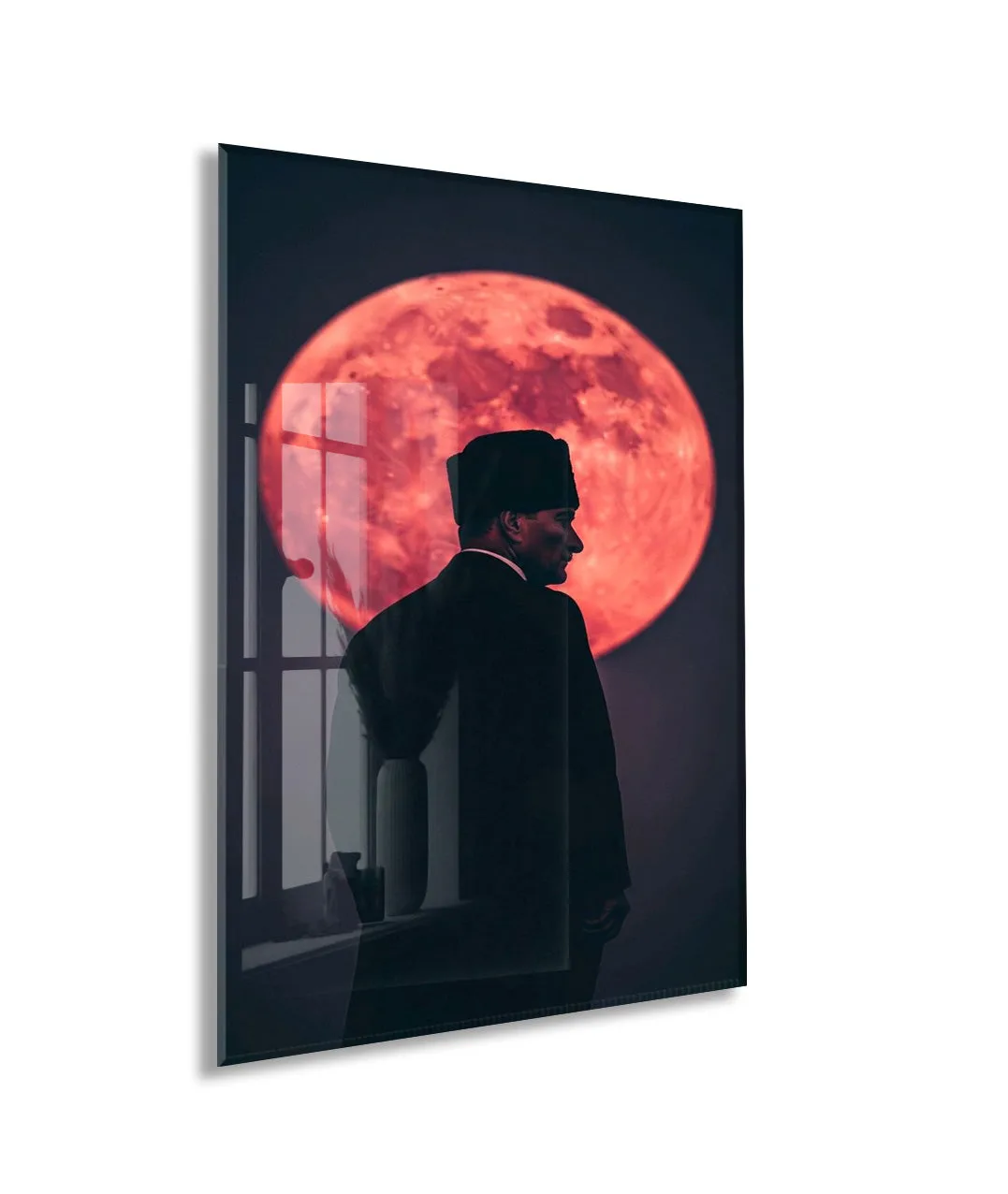 Kırmızı Ay Önünde Atatürk Silüeti Cam Tablo – Mustafa Kemal Atatürk’ün Liderliğini ve Tarihi Kararlılığını Yansıtan Modern ve Sanatsal Duvar Dekoru-PeonyAta040 — görsel 1