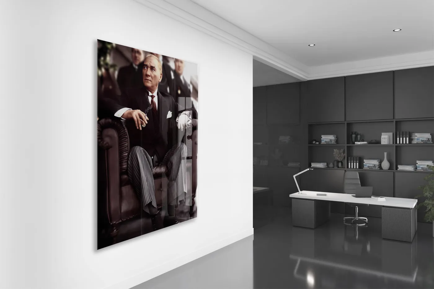 Atatürk Cam Tablo – İkonik Liderlik Portresi, 4 mm Temperli Cam Üzerine Prestijli ve Güçlü Duvar Dekoru -PeonyAta1026 — görsel 5