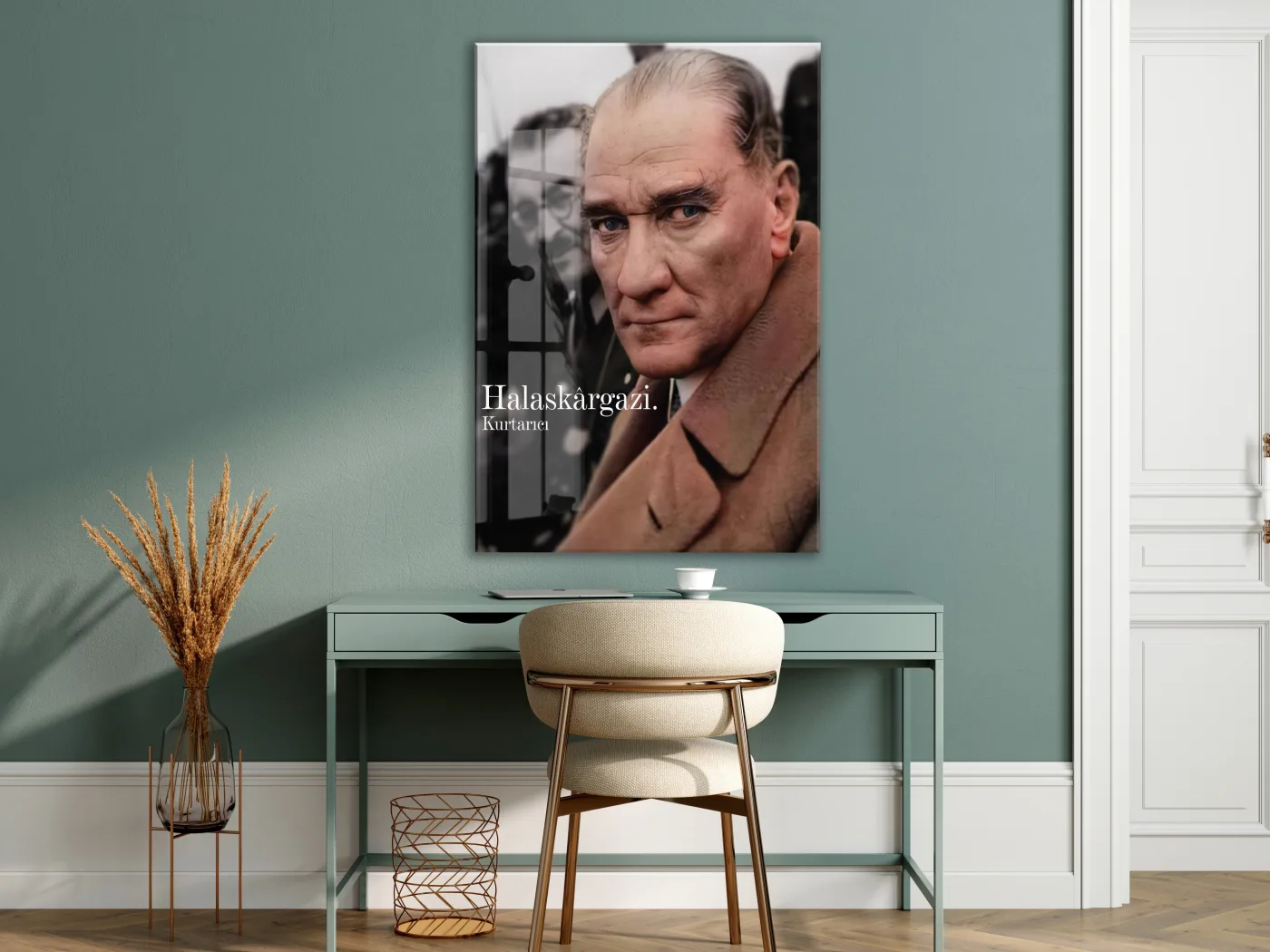 Halaskârgazi Atatürk Cam Tablo – Kurtarıcı Kimliğini Yansıtan 4 mm Temperli Cam Duvar Dekoru -PeonyAta1009 — görsel 7