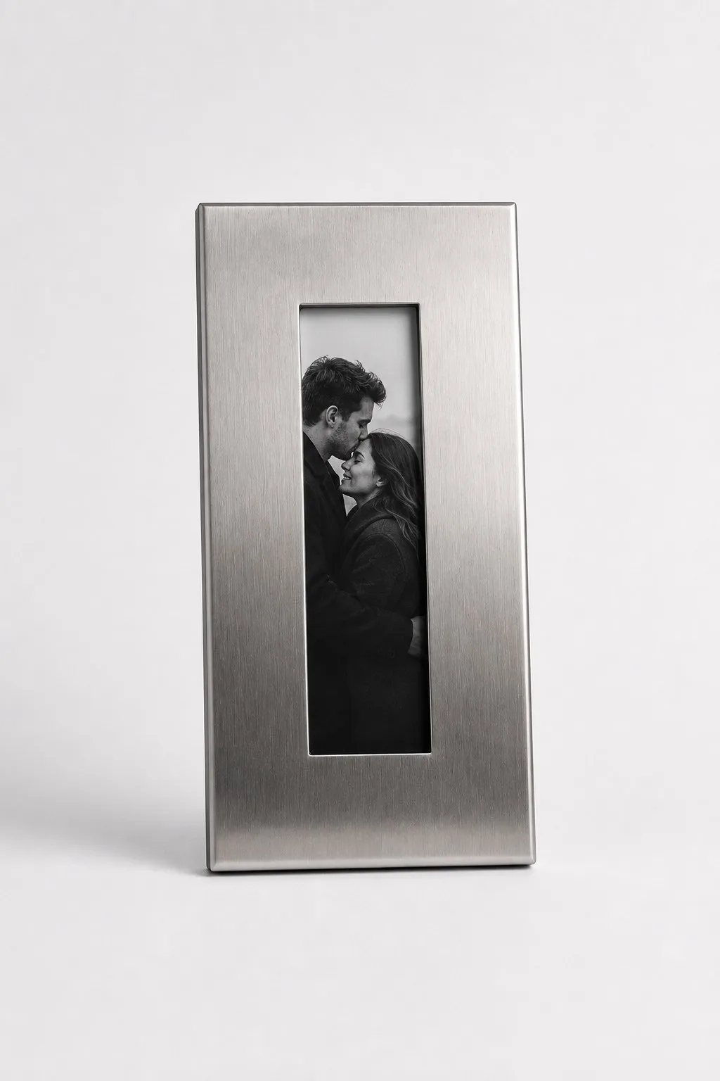 LINEA | Paslanmaz Çelik Fotoğraf Çerçevesi – Modern Metal Duvar Çerçevesi 14x34 cm — görsel 3