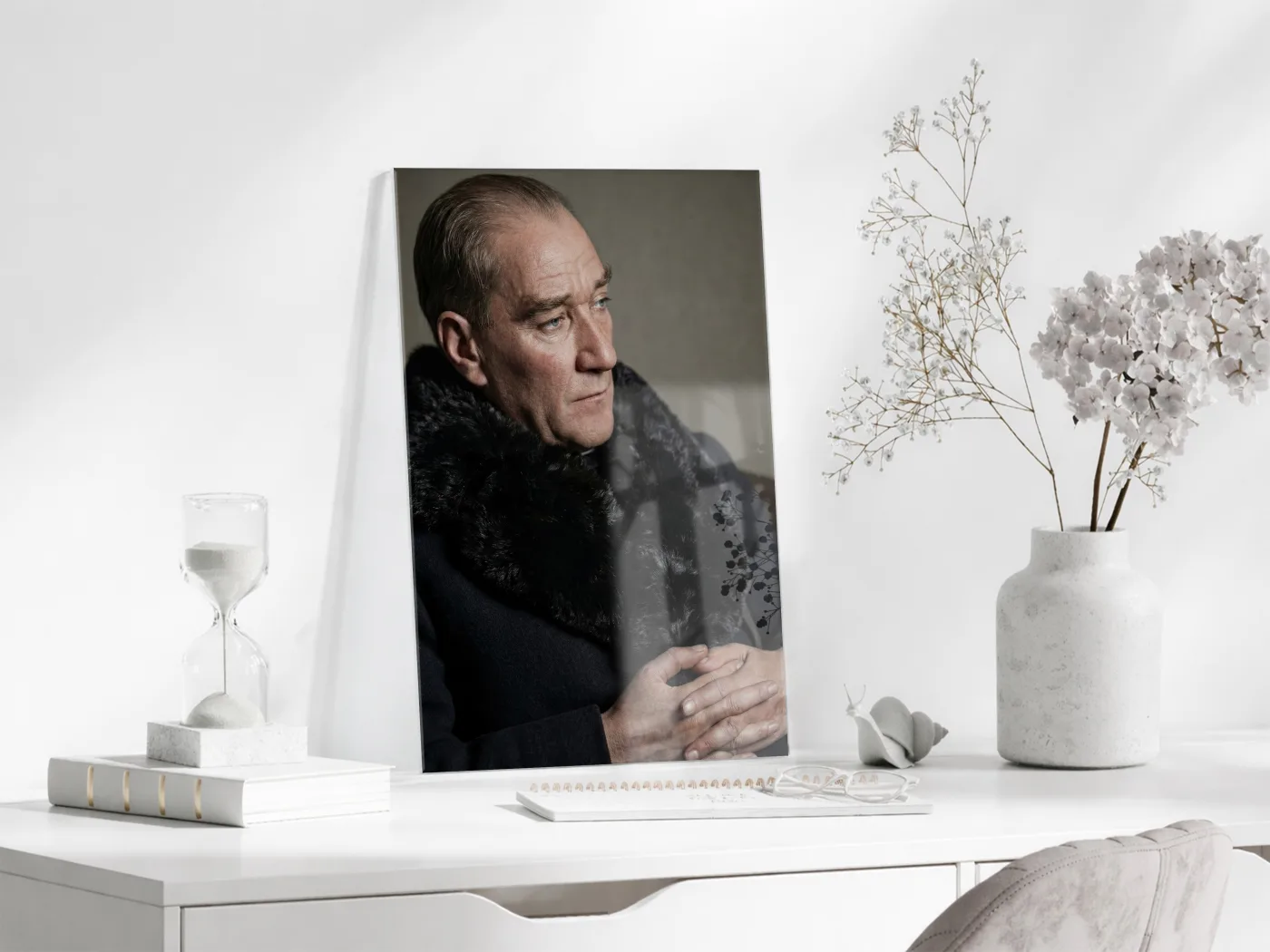 Mustafa Kemal Atatürk Portre Cam Tablo | Renkli 4 mm Temperli UV Baskılı Premium Duvar Dekoru -PeonyAta1310 — görsel 3