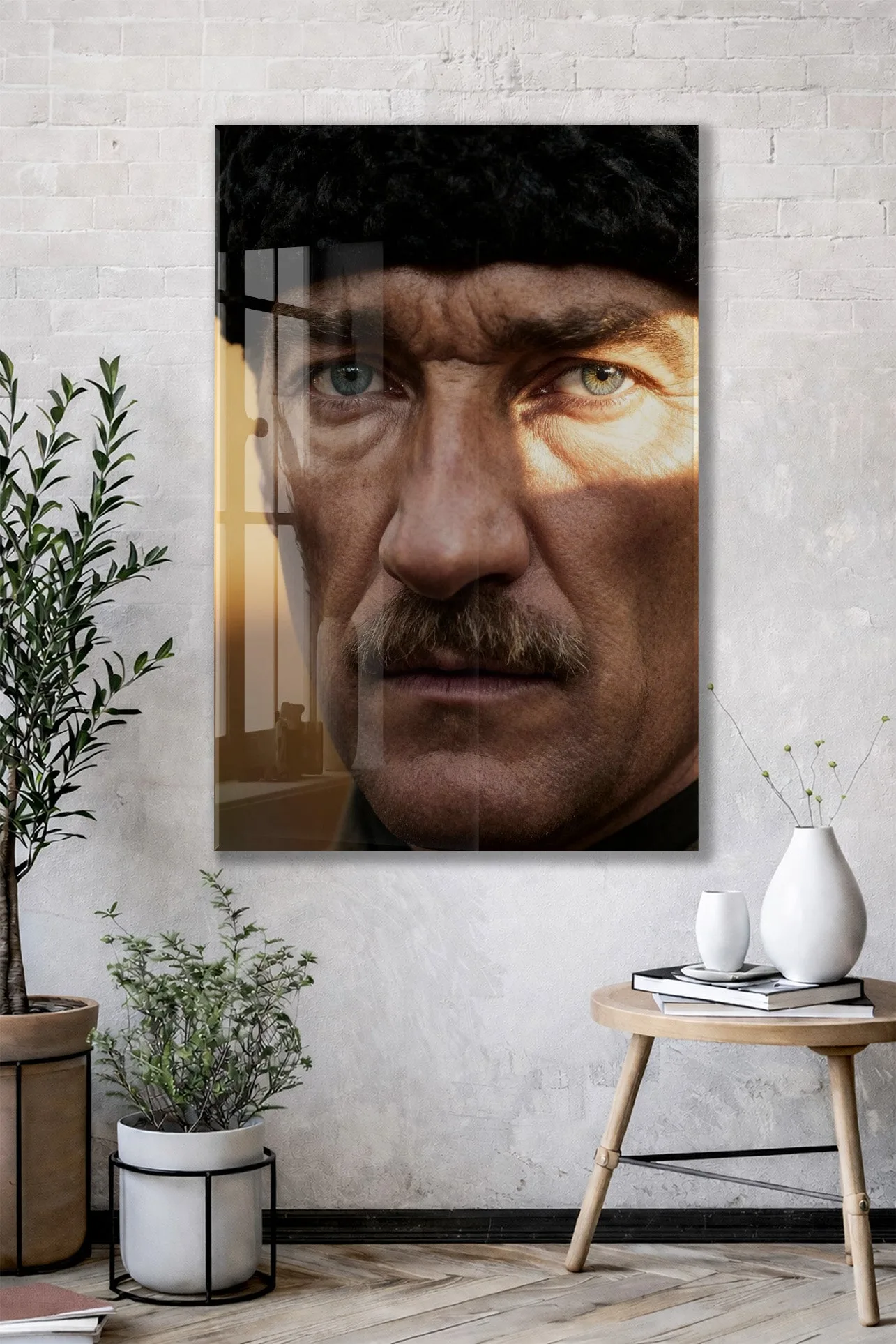 Mustafa Kemal Atatürk Portre Cam Tablo – Siyah Beyaz Derin Bakışlı Modern Duvar Dekoru -PeonyAta069 — görsel 2