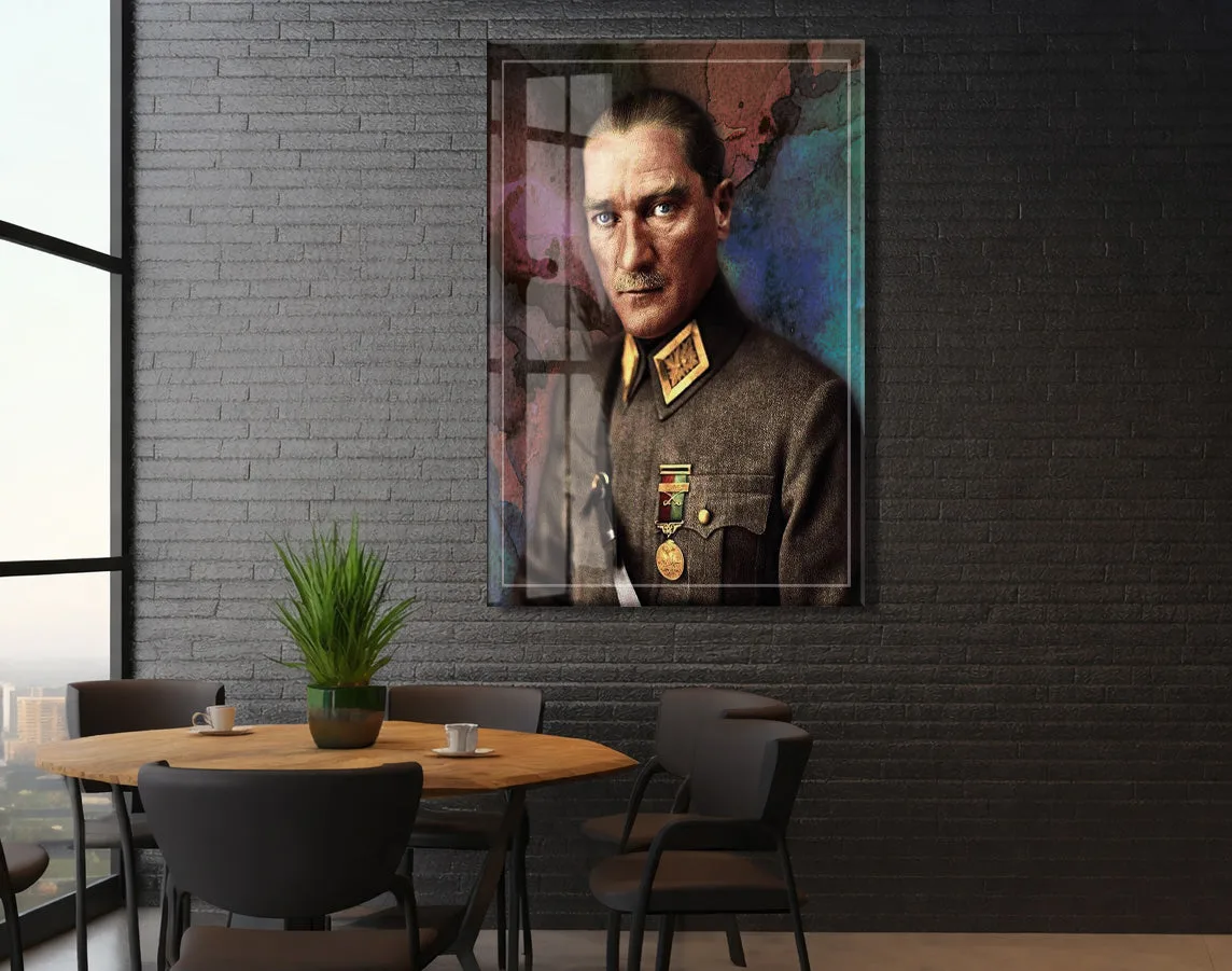 Madalyalı Askerî Üniformalı Atatürk Cam Tablo – Zafer ve Liderliği Yansıtan 4 mm Temperli Cam Duvar Dekoru -PeonyAta1010 — görsel 6