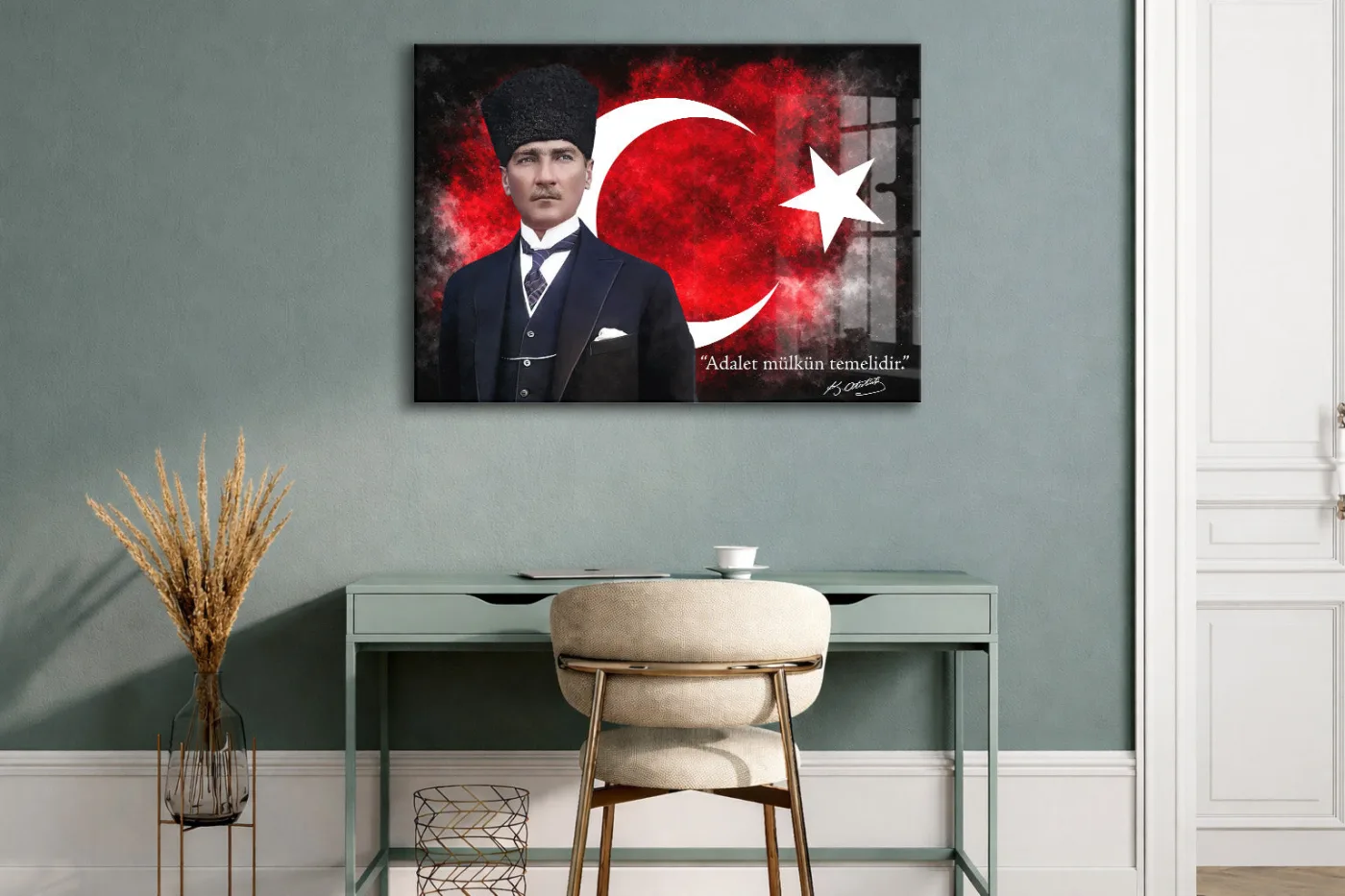 Kalpaklı Mustafa Kemal Atatürk Cam Tablo | “Adalet Mülkün Temelidir” 4 mm Temperli UV Baskılı -PeonyAta1312 — görsel 2