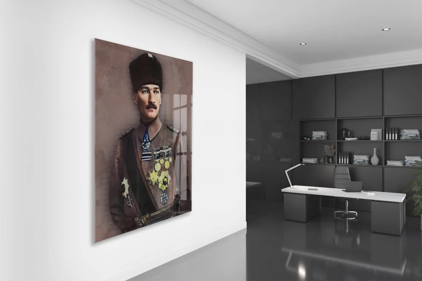Madalyalı Kalpaklı Atatürk Cam Tablo – Kahramanlık ve Onuru Yansıtan 4 mm Temperli Cam Duvar Dekoru -PeonyAta1014 — görsel 5
